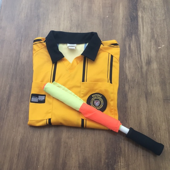 Soccer Referee Uniform & Flag - Picture 3 of 5